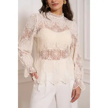 Blusa de Renda Gola Alta