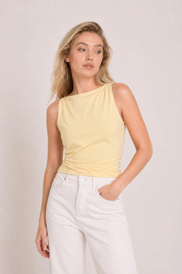 Top Bow Statement Costas Nuas