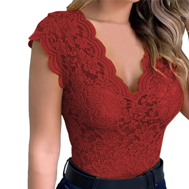 Camisa Clássica em Renda Floral de Manga Curta