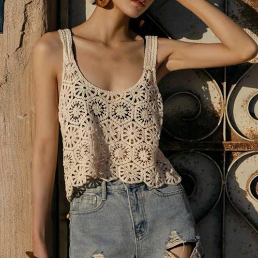Top Curto em Crochet Artesanal Estilo Boho