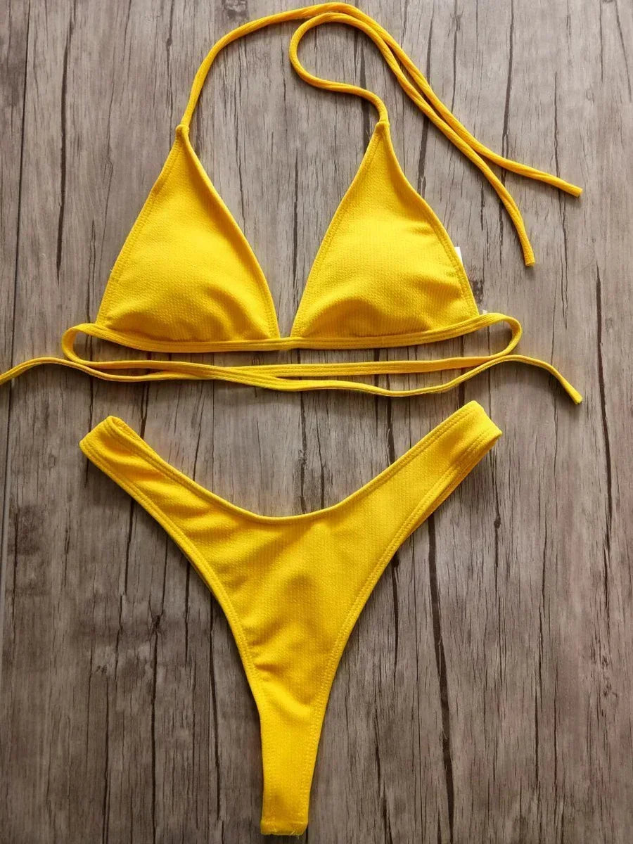 Biquínis tanga  brasileiros