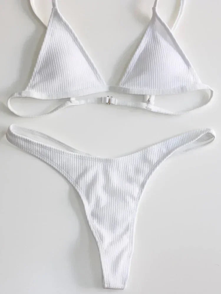 Biquínis tanga  brasileiros