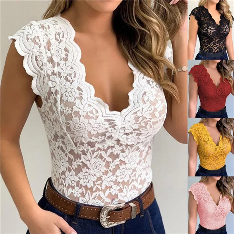 Camisa Clássica em Renda Floral de Manga Curta