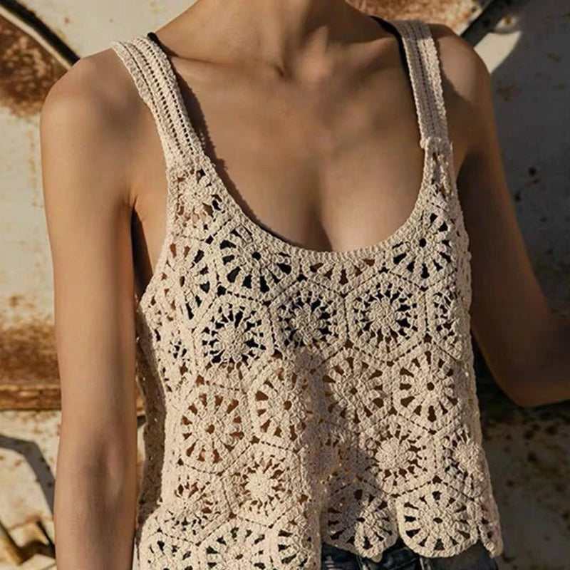 Top Curto em Crochet Artesanal Estilo Boho