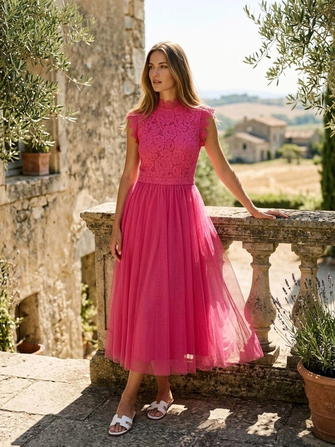 Vestido Midi Romântico em Tule e Renda Floral