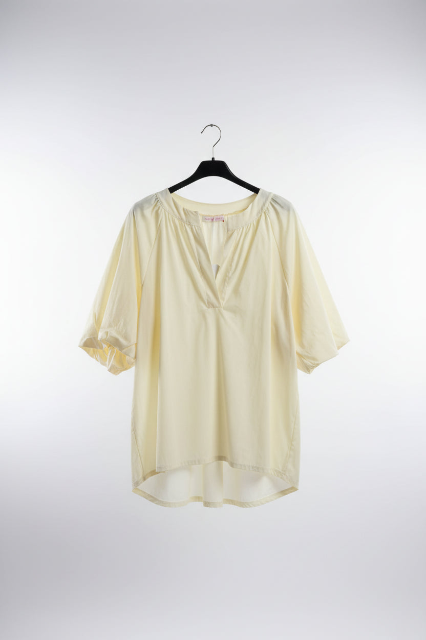 Blusa com folhos