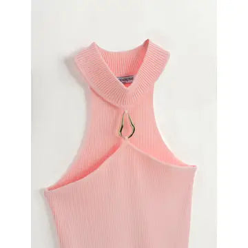 Top de Malha Canelada Rosa com Decote Halter e Fivela Metálica