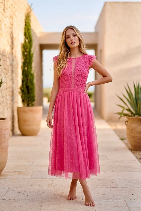 Vestido Midi Elegante em Tule