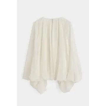Blusa Fluida Plissada com Decote Redondo e Mangas Capa