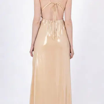 Vestido Longo Fluido com Brilho Acetinado