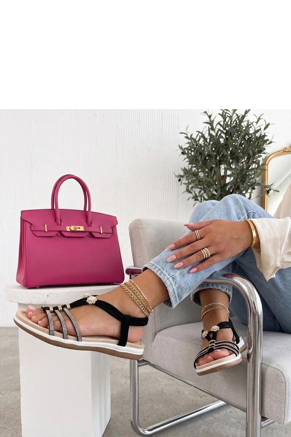  Sandals model 229017 Solea 