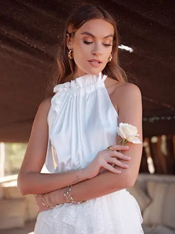 Blusa de Cetim com Laço