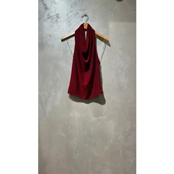 Top Halter Sem Mangas com Decote Cowl Drapeado